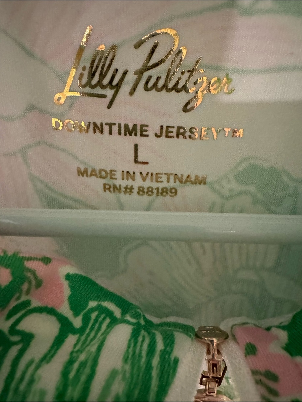 Lilly Pulitzer Eleni UPF 50+ Pullover Putting Green Poppyland - Picture 4 of 7